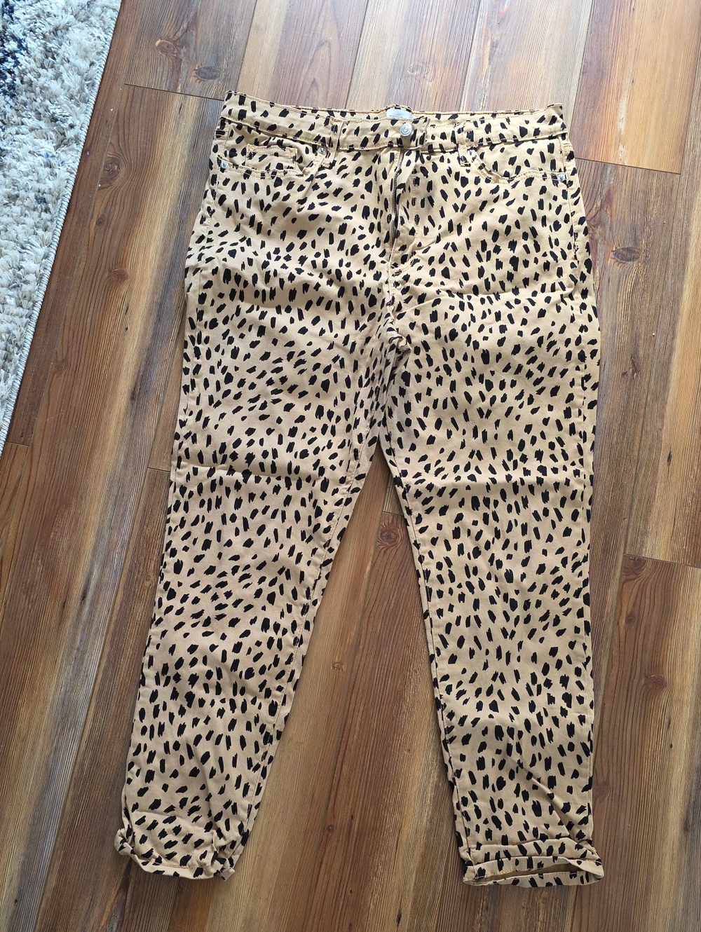 crown & ivy Tan Animal Print Cropped Pants